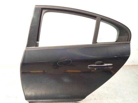Puerta Trasera Izquierda Volvo S60 D2 120CV 88KW