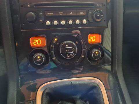 Foto 4ª: Mando Calefacción A. A. Peugeot 5008 PREMIUM 150CV 110KW [RHE] (2010)