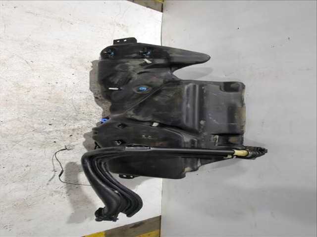 Foto 3ª: Deposito de Combustible Renault Megane 1.6 16V LA00 LA04 LA0B LA11 LA16 LA19 LA1J LA1K ... 107CV [K4M 700 K4M 701 K4M 706 K4M 708 K4M 709] (1996)