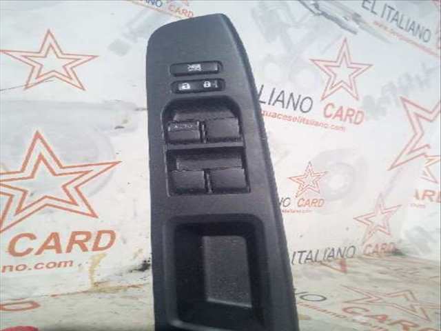 Botonera Elevalunas Toyota Yaris HYBRID ACTIVE 101CV 74KW