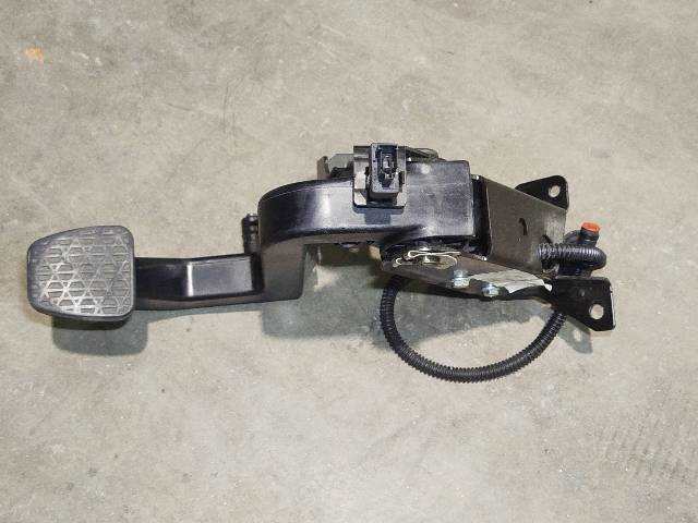 Foto 3ª: Pedal Embrague Mercedes Vito 2.2 D CDI W639 [646980] (2010)