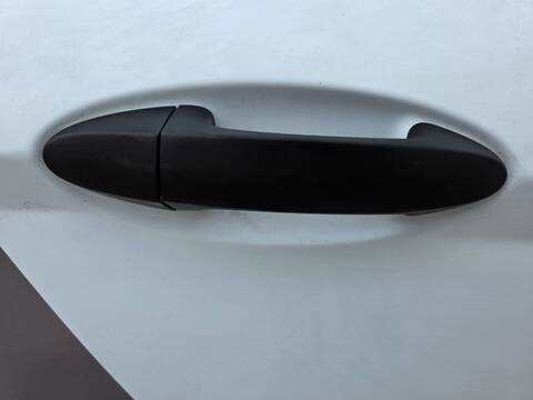 Maneta Exterior Delantera Derecha Ford Fiesta XUJB