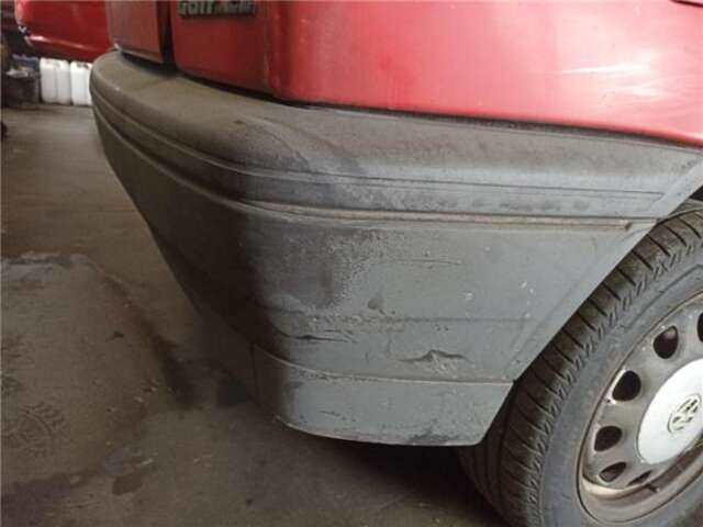 Foto 3ª: Paragolpes Trasero Volkswagen Golf 1.9 D [1Y]