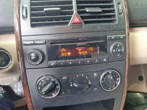 Sistema Audio Radio CD Mercedes Clase A 140 A 180 CDI 169.007) 109CV 80KW