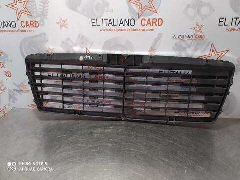 Foto 2ª: Rejilla Delantera Mercedes Clase E 180 300 TD 210.025) BERLINA 177CV 130KW [606962] (1998)