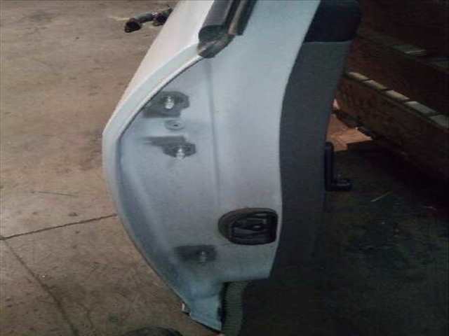 Foto 2ª: Puerta Trasera Derecha Renault Megane 1.5 DCI DIESEL CAT BERLINA 86CV 63KW III BERLINA 5 P [K9K830] (2009)