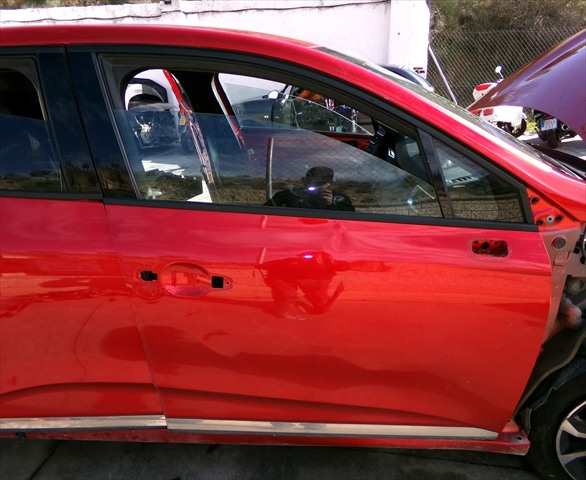 Puerta Delantera Derecha Renault Clio 1.0 G 2023-2026