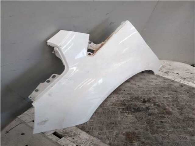 Foto 3ª: Aleta Delantera Izquierda Ford C Max 1.0 EDITION [1.0 LTR. - 92 KW ECOBOOST CAT] (CB7)(2010 _) [M1DA]