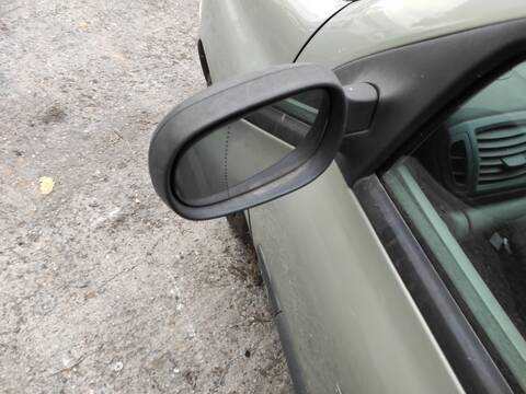 Retrovisor Izquierdo Renault Clio D7F720