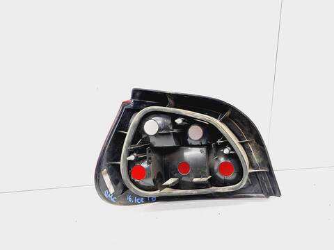 Foto 4ª: Piloto Trasero Derecho Renault Megane 1.4 16V BERLINA 95CV 70KW I FASE 2 BERLINA BA0) [K4J C7] (2000)