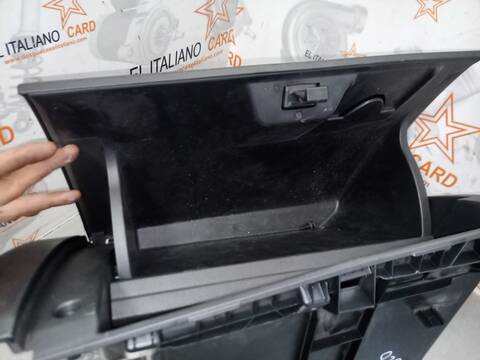 Foto 3ª: Guantera Seat Ibiza 1.6 TDI 115CV 85KW [DGT] (2017)