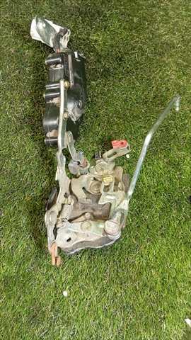 Foto 2ª: Cerradura Puerta Delantera Derecha Toyota 4 Runner 3.0 T DIESEL (1993)