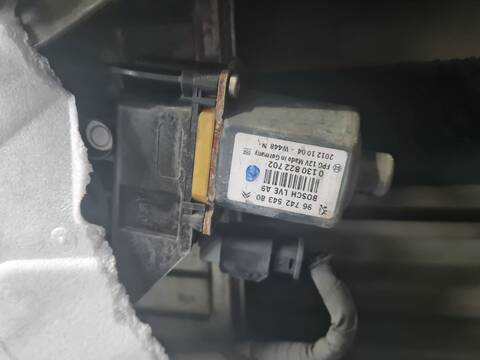Elevalunas Eléctrico Delantero Derecho Peugeot 208 ACCESS 68CV 50KW