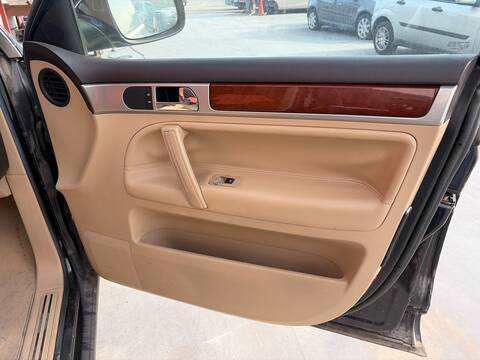 Tapizados Cartoneras Volkswagen Touareg BKS