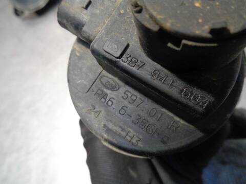 Foto 3ª: Faro Antiniebla Delantero Derecho Volkswagen Passat ADVANCE BERLINA 130CV 96KW [ALT] (2003)