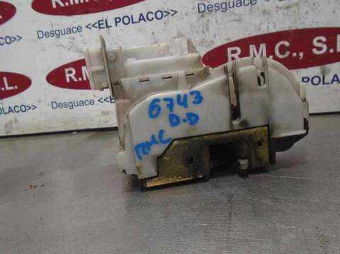 Foto 3ª: Cerradura Puerta Delantera Derecha Volkswagen Golf 2.0 BERLINA 115CV 85KW [2E] (1993)