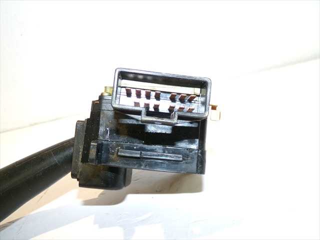 Foto 4ª: Mando Multifuncion Hyundai Elantra 2.0 CRDI 2000-2003 [D4EA] (2003)