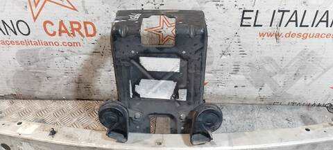 Foto 2ª: Refuerzo Paragolpes Delantero Mercedes Clase R 280 R 350 CDI 4-MATIC 251.022) 224CV 165KW [OM642950] (2006)