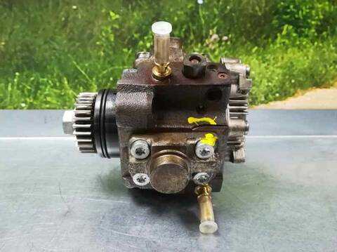 Foto 2ª: Bomba Inyeccion Renault Trafic 2.0 DCI DIESEL CAT 90CV 66KW CAJA CERRADA [M9RE780] (2001)