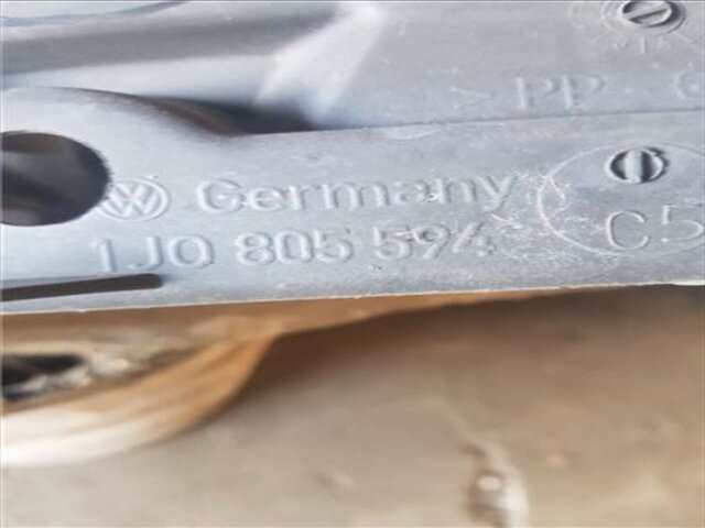 Foto 2ª: Paragolpes Delantero Volkswagen Golf 1.9 TDI [AGR]