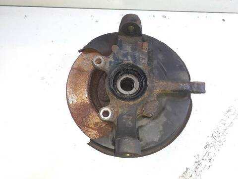 Foto 3ª: Mangueta Delantera Derecha Isuzu Trooper 3.0 DTI CAT 159CV 117KW [4JX1] (2001)