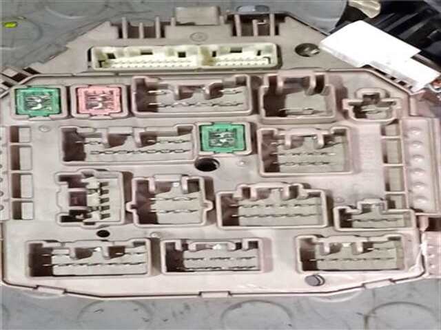 Foto 3ª: Cuadro de Instrumentos Toyota Aygo 1.0 BÁSICO [1.0 LTR. - 50 KW CAT] [1KR-FE]