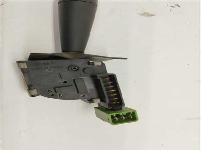 Foto 2ª: Mando Multifuncion Peugeot 205 1.8 D GENERATION BERLINA 60CV 44KW [D-A9A] (1998)