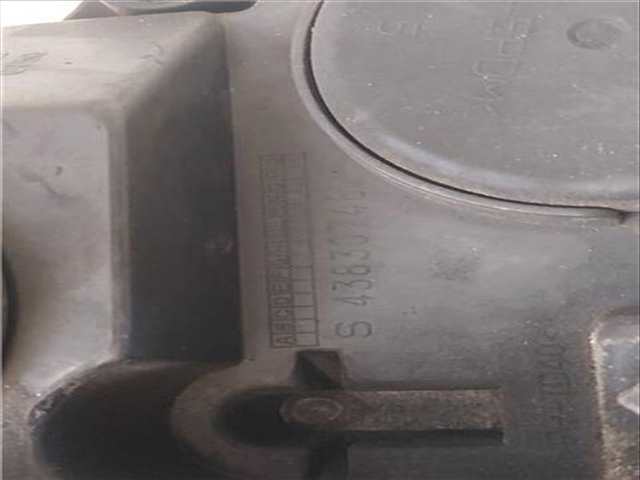 Foto 3ª: Faro Izquierdo Iveco Daily 2.3 CABINA DOBLE 35 S... BATALLA.3750 116CV 85KW CAMION [D-F1AE0481G*A] (2009)