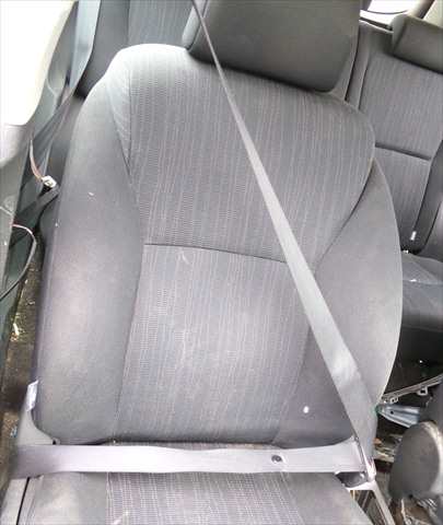 Cinturón Delantero Derecho Toyota Auris 1.4 D 2007-2010