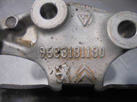 Foto 3ª: Soporte Motor Peugeot 208 1.6 16V HDI FAP 92CV 68KW [9H06] (2014)