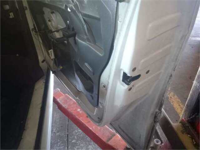 Foto 3ª: Puerta Delantera Derecha Peugeot 307 1.6 HDI 110 [9HY (DV6TED4)]