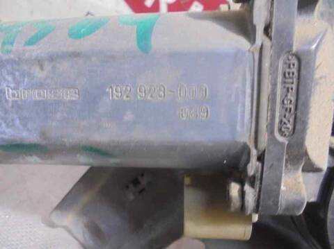 Foto 4ª: Elevalunas Manual Trasero Derecho Renault Laguna 1.9 DCI RT 107CV 79KW [F9Q B7] (2000)