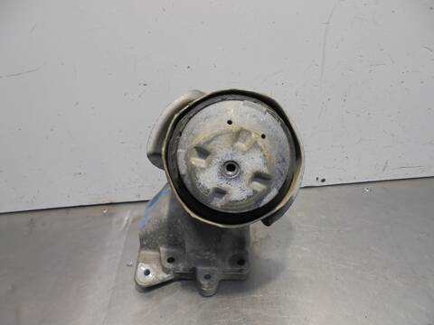 Foto 2ª: Soporte Motor Mercedes Clase C 160 350 CGI 219.357) 292CV 215KW [M272985] (2008)