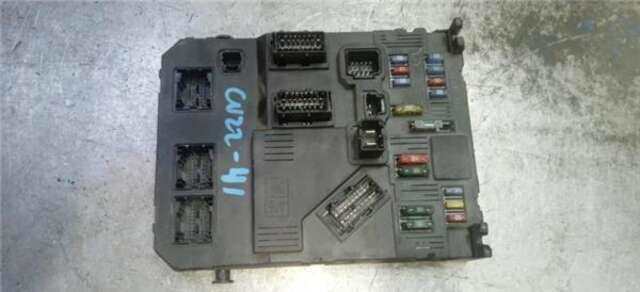 Foto 3ª: Caja Reles Fusibles Peugeot 206 1.4 16V [KFU (ET3J4)]