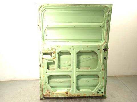 Foto 4ª: Puerta Lateral Corredera Derecha Iveco Daily 29 - L 12 CAJA CERRADA 116CV 85KW [F1AE0481B*A] (2003)