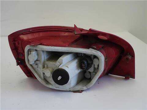 Foto 2ª: Piloto Trasero Derecho Seat Ibiza 1.6 TDI BERLINA 105CV 77KW [CAYC] (2009)