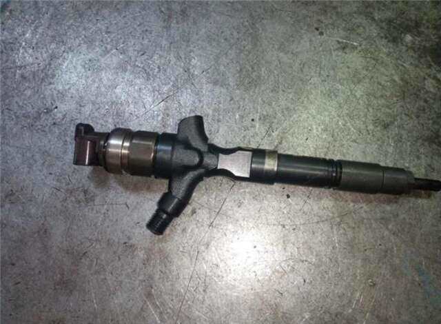 Foto 2ª: Inyectores Toyota Land Cruiser 3.0 D-4D (KDJ120) [1KD-FTV]