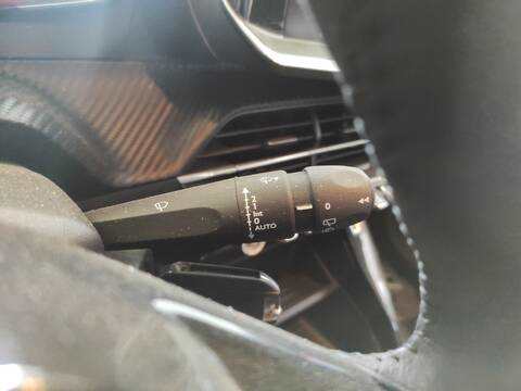 Mando Multifuncion Peugeot 2008 HN05