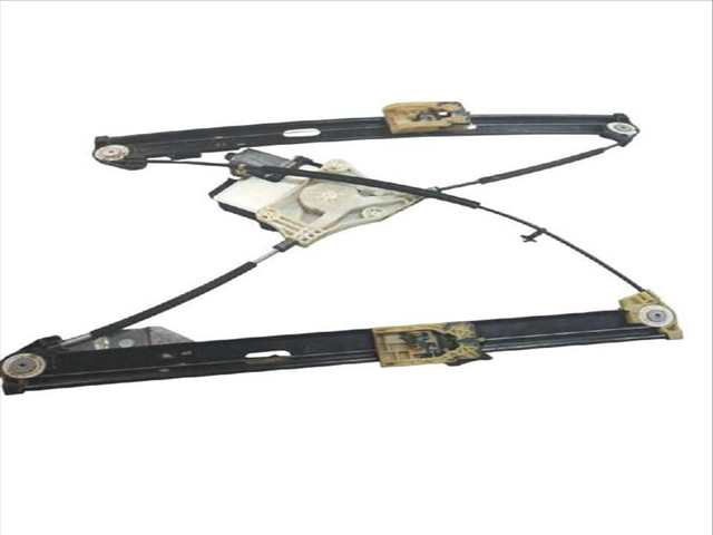 Foto 3ª: Elevalunas Eléctrico Delantero Derecho Seat Arona 1.6 TDI (2017)