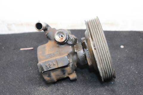 Foto 2ª: Bomba de Direccion Alfa Romeo 147 1.9 JTD IMPRESSION 101CV 74KW (2003)