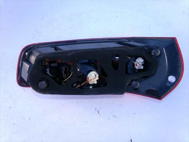 Foto 2ª: Piloto Trasero Derecho Citroen C4 1.6 HDI 2014-2017 [9H05] (2014)