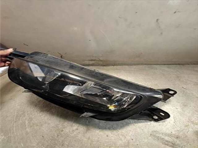 Foto 3ª: Faro Izquierdo Citroen C4 1.6 SX [1.6 LTR. - 82 KW HDI FAP]