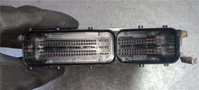 Foto 3ª: Centralita Motor ECU Seat Altea 1.9 FAMILY [1.9 LTR. - 77 KW TDI] [BXE]
