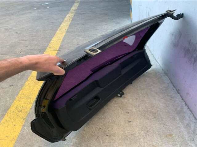 Foto 2ª: Portón Fiat Grande Punto 1.3 JTD90CV [199A8000] (2009)