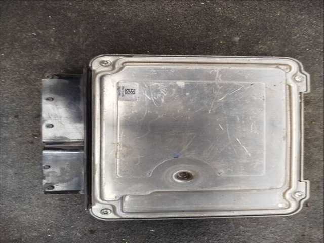 Foto 2ª: Centralita Motor ECU Seat Ibiza BERLINA (2009)