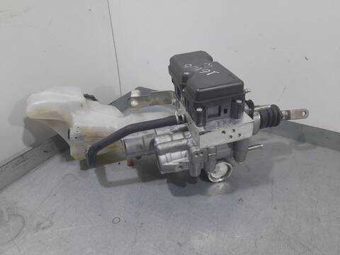 Foto 3ª: Bomba Freno Toyota Corolla HYBRID ACTIVE 98CV 72KW [2ZR] (2019)