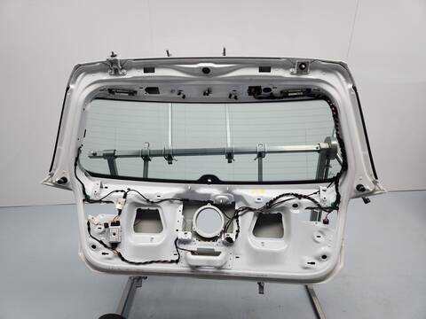 Foto 3ª: Portón Volkswagen Golf ADVANCE BLUEMOTION 105CV 77KW [CLHA] (2014)