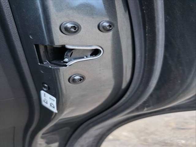 Cerradura Puerta Trasera Derecha Opel Mokka SELECTIVE 140CV 103KW