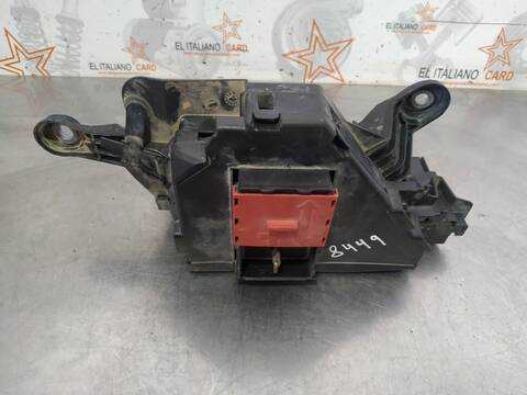 Foto 3ª: Caja Reles Fusibles Mercedes Clase C 160 C 220 T CDI BLUETEC 205.204) 170CV 125KW FAMILIAR [651921] (2014)