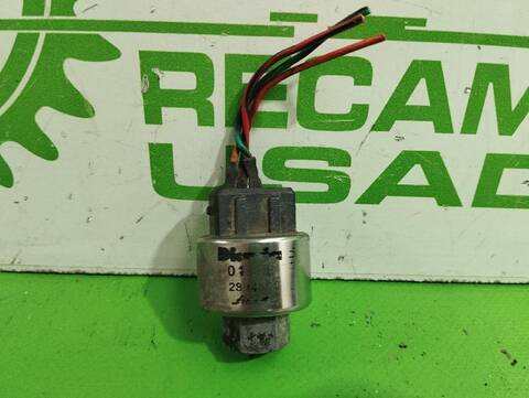 Caja Reles Fusibles Volkswagen Golf 1.9 DIESEL 64CV